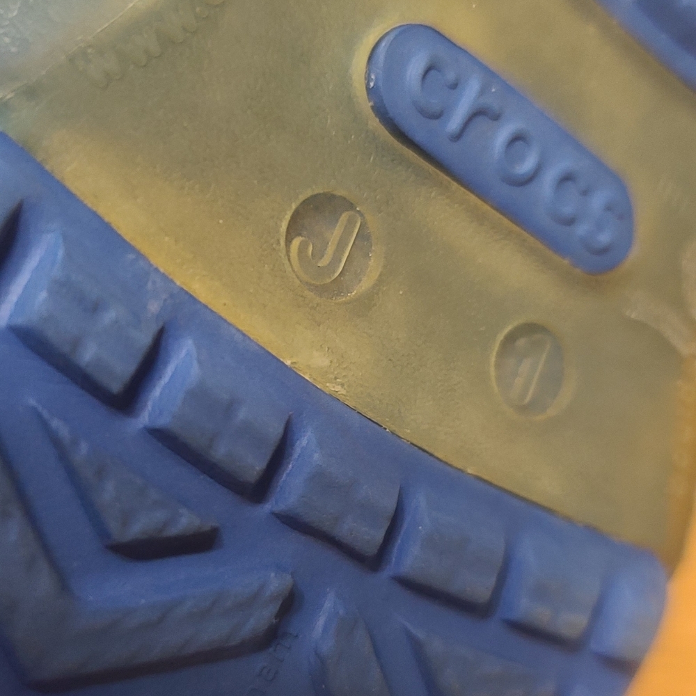 Crocs - Picture 2 of 2